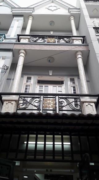 Mở rộng kinh doanh bán gấp nhà mặt tiền Ngô Quyền quận 10, 4.3x16m giá đầu tư