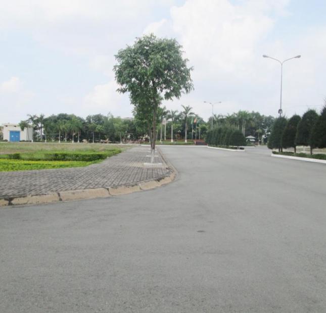 Bán ngay lô đất mặt tiền đường Nguyễn Duy Trinh, giáp quận 2, ra cao tốc 5p. XDTD