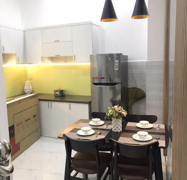 Bán nhà đẹp 1 trệt 3 lầu có sân xe hơi Tô Ngọc Vân Q12, SHR