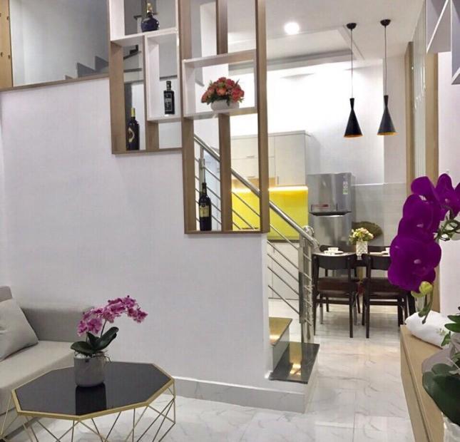 Bán nhà đẹp 1 trệt 3 lầu có sân xe hơi Tô Ngọc Vân Q12, SHR