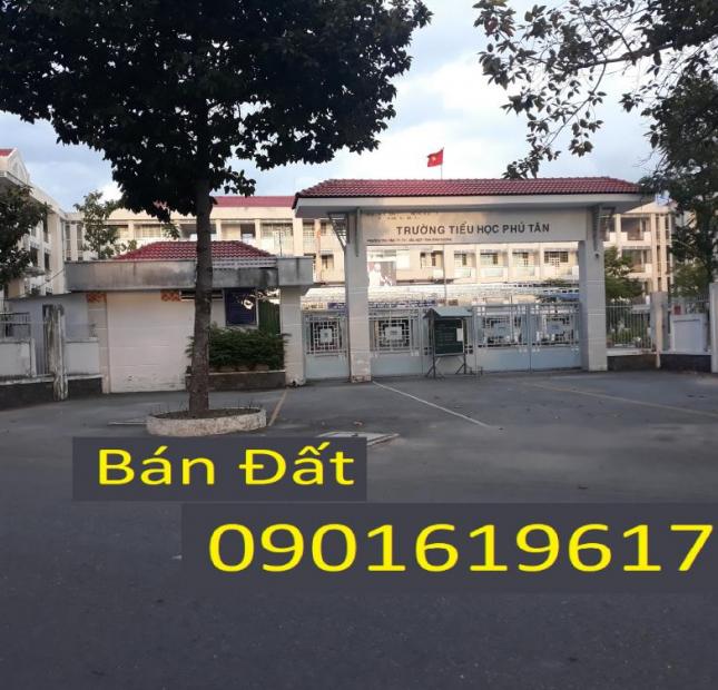 Bán lô góc đường D6 & N8 gần trường tiểu học Phú Tân, TDC Phú Mỹ, thành phố mới Bình Dương