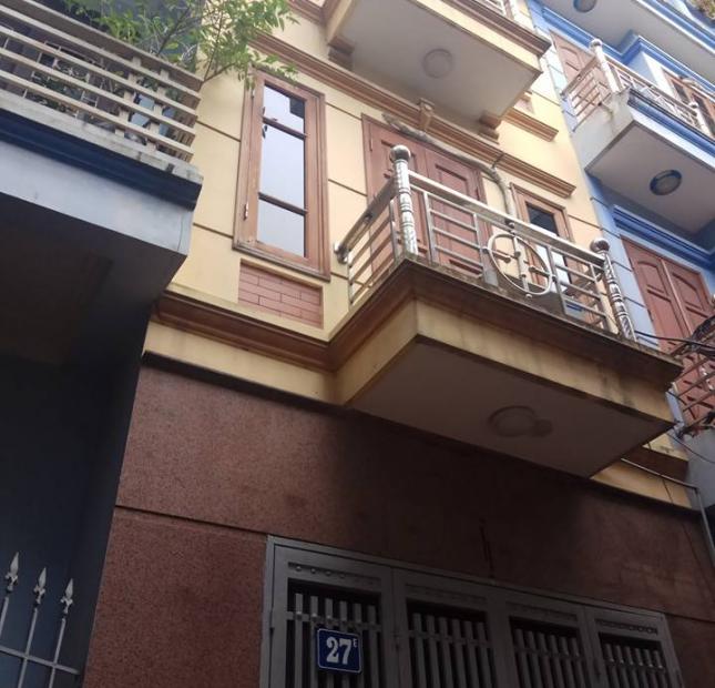Bán nhà ngõ 5 Hoàng Quốc Việt 40m2, 5 tầng, giá 3.4 tỷ (thương lượng)