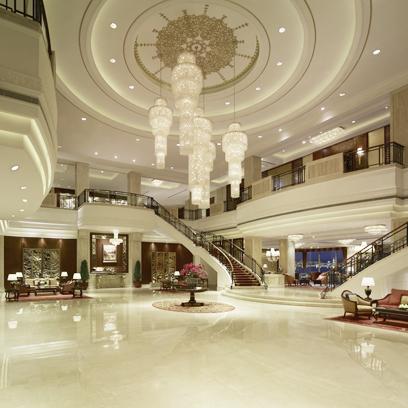 Bán khách sạn 7 tầng gần Trần Hưng Đạo, DTSD 700m2 cho thuê 200 triệu/tháng