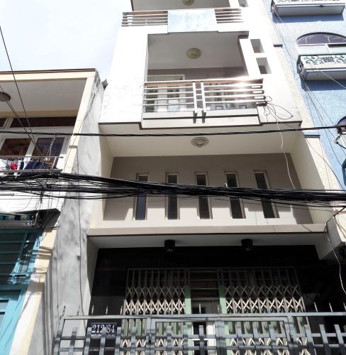 Mặt tiền đường Sầm Sơn DT khủng : 5x25, nhà 3 tầng, thu nhập tháng cực tốt.