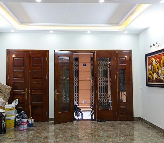 Bán nhà phân lô, ô tô vào nhà, ngõ 119 Giáp Bát, DT 50m2, 5 tầng, giá 5.3 tỷ