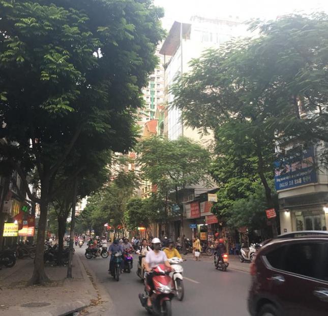 Bán gấp nhà 2 tầng mặt phố Ngụy Như Kon Tum, Thanh Xuân, hướng Đông Nam, mặt tiền 5.71m, LH: 0911141386.