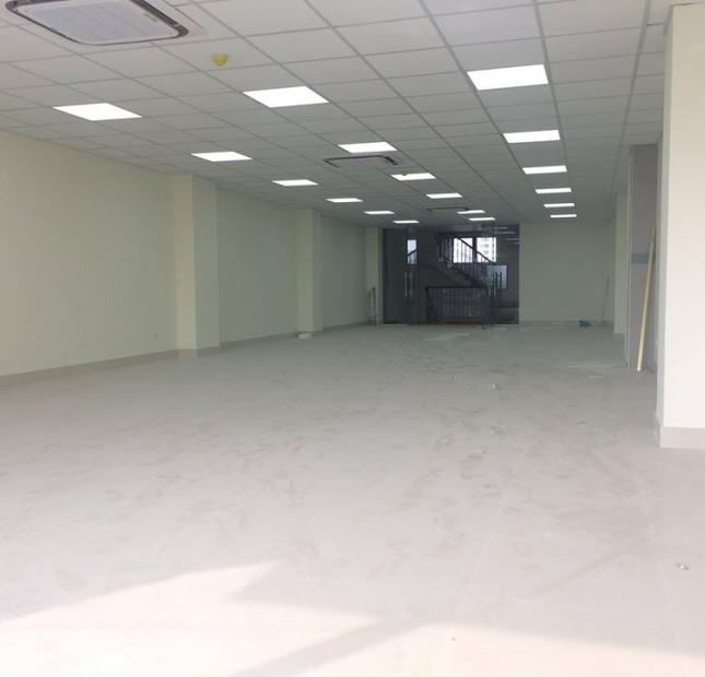 Chính chủ cho thuê văn phòng Nguyễn Xiển, DTSD 140m2 giá chỉ 25tr/tháng, xây dựng mới 100%