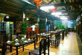 Nguồn đẹp Nhà hàng, café phố Trần Duy Hưng dt 50m*3, mt 4m, giá 55tr/tháng.