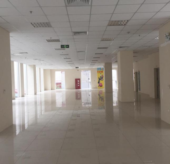 Cho thuê sàn làm văn phòng tại mặt phố Hoàng Văn Thái, 170m2 thông sàn thiết kế hiện đại, có chỗ để ô tô