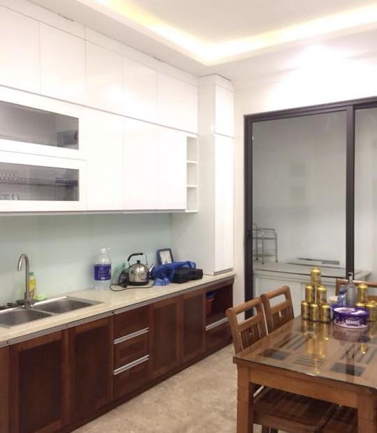 Bán nhà ngõ 45, Võ Chí Công, DT 44m2, 5.5 tầng, giá 5,9 tỷ, nhà mới ở ngay