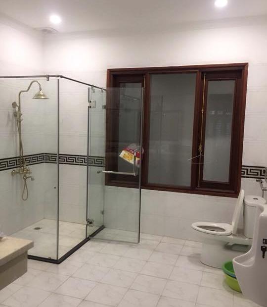 Bán nhà ngõ 45, Võ Chí Công, DT 44m2, 5.5 tầng, giá 5,9 tỷ, nhà mới ở ngay