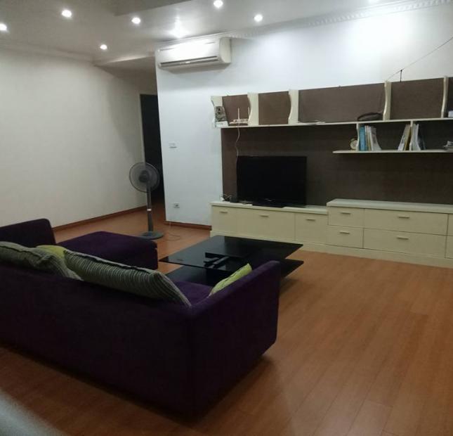 Cho thuê CHCC N05 Trung Hòa Nhân Chính, 160m2, 3 phòng ngủ, 3 WC, ĐCB, 14 tr/th. LH: 0967413080