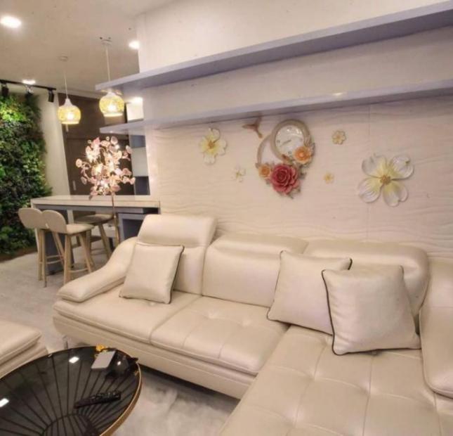 Cho thuê căn hộ cao cấp 1PN full nội thất Vinhomes Golden River