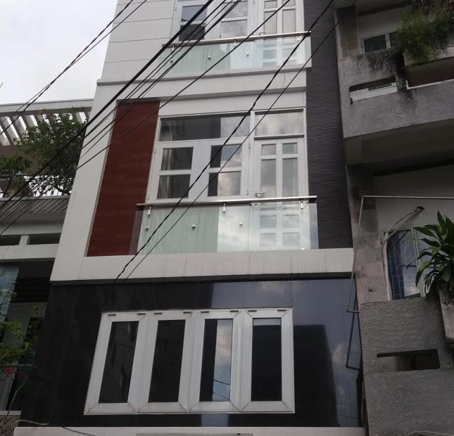 Bán nhà ngay mặt tiền Nguyễn Hồng Đào, 4.2x22m, vị trí kinh doanh vip giá cực rẻ