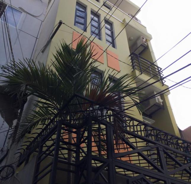NHÀ CẤP 4 .MT HẺM XE HƠI 4 X 23 LẠC LONG QUÂN