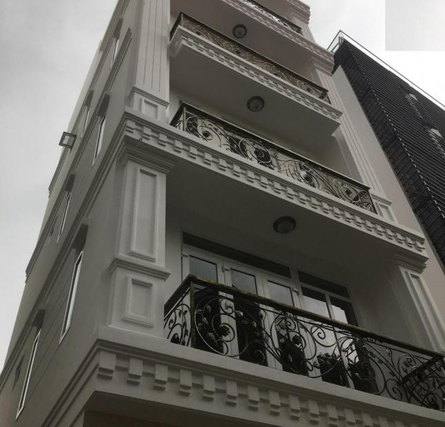 Bán gấp villa HXH 6m Huỳnh Văn Bánh, DT 5.15x13.2m, 3 lầu, giá chỉ 7.8 tỷ