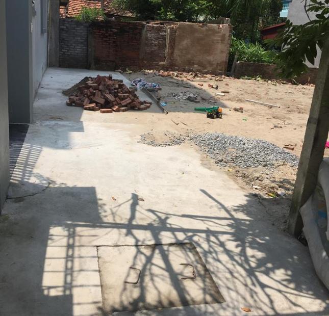Bán đất 35m2, nở hậu tại đường Nguyễn Văn Linh, ô tô đỗ cửa