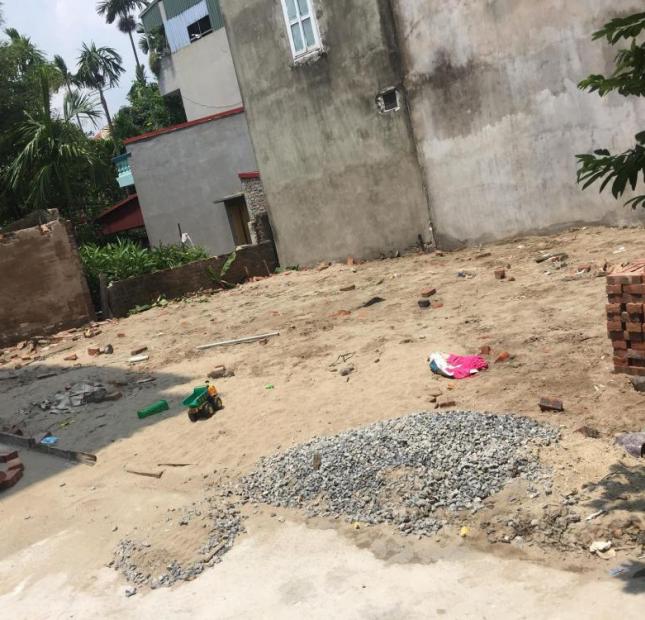 Bán đất 35m2, nở hậu tại đường Nguyễn Văn Linh, ô tô đỗ cửa