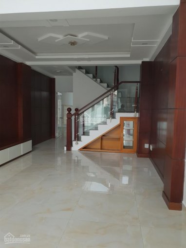 Cho thuê nhà mặt tiền 87m2, nhà mới xây đường Huỳnh Tấn Phát, P. Phú Mỹ, Q. 7