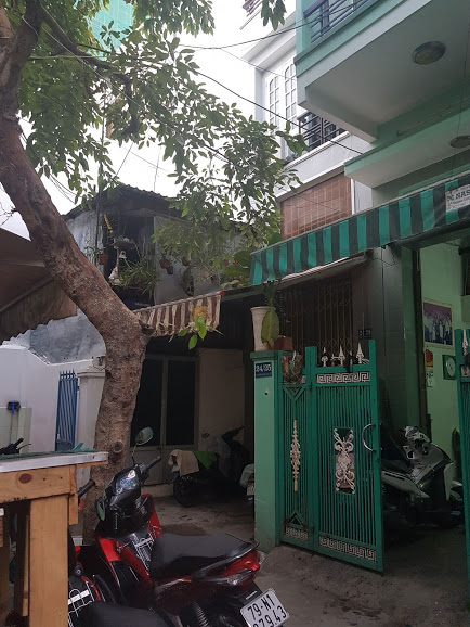 Nhà nhỏ 3 tầng, hẻm Nguyễn Thiện Thuật Nha Trang, giá rẻ chỉ 2.6 tỷ
