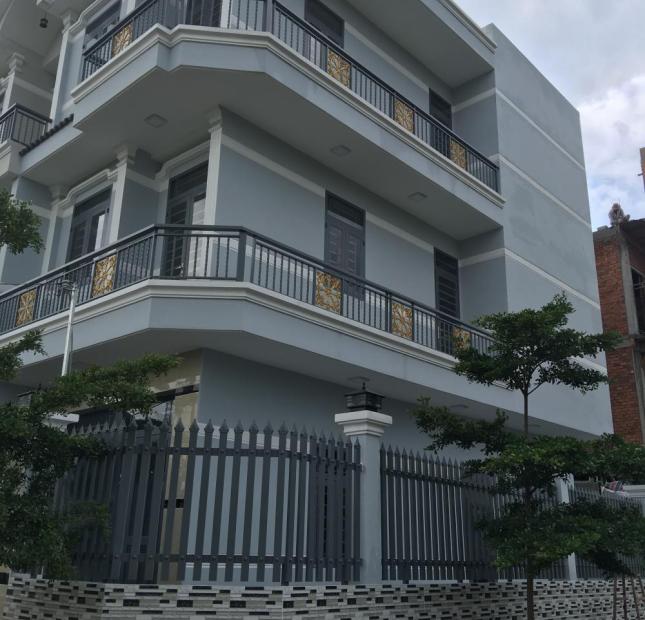 Cần bán gấp căn nhà góc 2 mặt tiền tại đường Lê Văn Lương, Phước Kiển, Nhà Bè