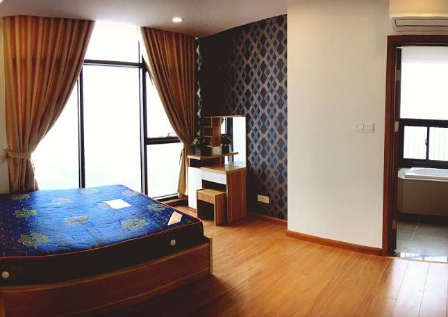 Cho thuê căn hộ dự án mới Discovery Complex, 3 phòng ngủ, đầy đủ nội thất. 0963212876