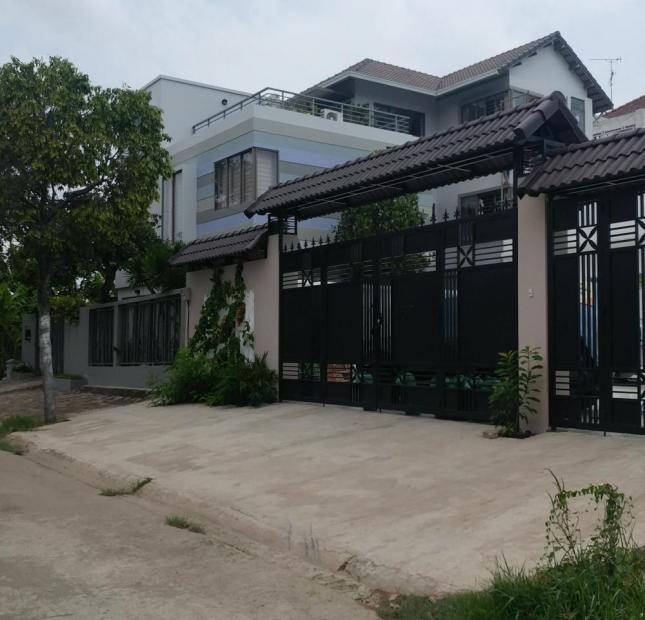 Tin Mới - Cần bán 1 lô đất nền ở KDC Conic, huyện Bình Chánh, giá 35.5 tr/m2, 144m2, SHR