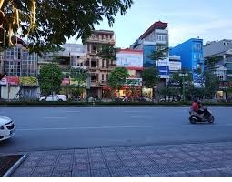 Bán nhà mặt phố Trần Khát Chân, ngã 4 kinh doanh đỉnh, DT 45m2, giá 13.5 tỷ, LH 0971592204