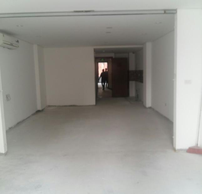 Cho thuê tòa nhà văn phòng mới xây nằm trên mặt đường Quang Trung, giá tốt, DT từ 55m2