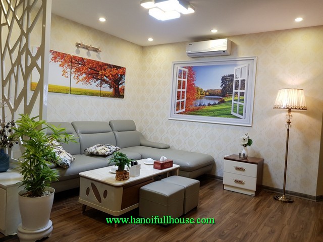 Cho thuê căn hộ 2 phòng ngủ tại quận Long Biên, 0983739032