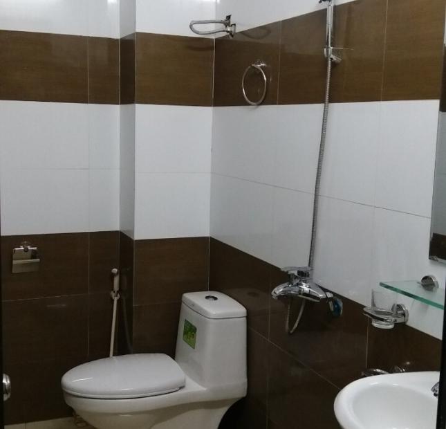 Bán nhà đẹp, xây mới 37m2, 5 tầng, đối diện sân bóng Văn Quán, Hà Đông, ngõ thông, giá 3.2 tỷ