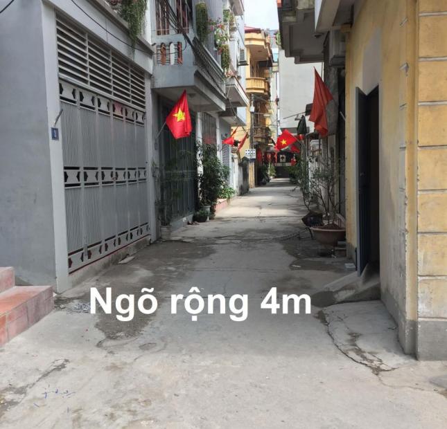 Siêu phẩm phố Phương Mai, ô tô đỗ cửa, thang máy chạy vù vù giá nhỉnh 5 