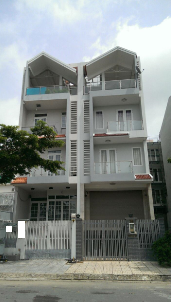 Bán nhà phố mặt tiền đường D4 Him Lam Tân Hưng, có thang máy. LH: 090.700.88.97