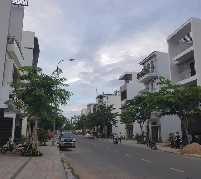 Bán đất lô 33 đường C1, VCN Phước Long 1 Nha Trang, 60m2 giá rẻ