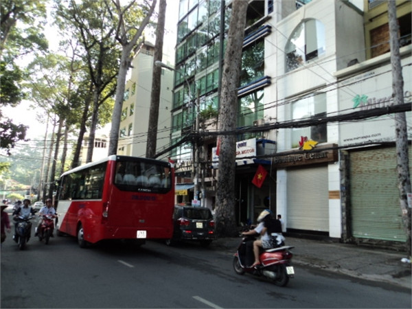 Bán nhà MT đường Trần Phú, Quận 5, Hồ Chí Minh
