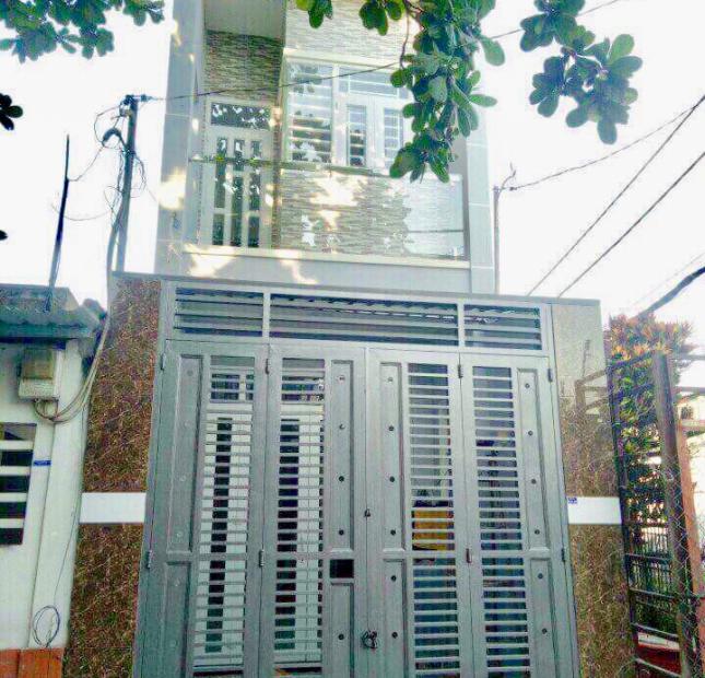 Định cư cần bán gấp nhà mới cư xá Nguyễn Trung Trực , tiện mở văn phòng.