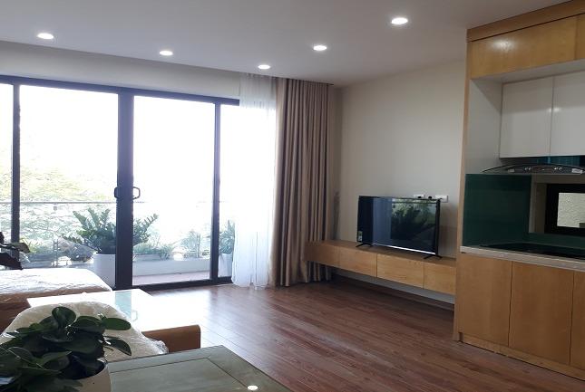 Cho thuê căn hộ dịch vụ tại Nhật Chiêu, Tây Hồ, 50m2, studio, ban công, view hồ, đầy đủ nội thất mới hiện đại