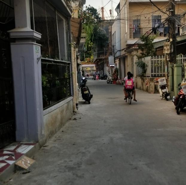 Bán nhanh lô đất kiệt ô tô 3.5m ngay trung tâm thành phố, thuộc đường Nguyễn Huệ