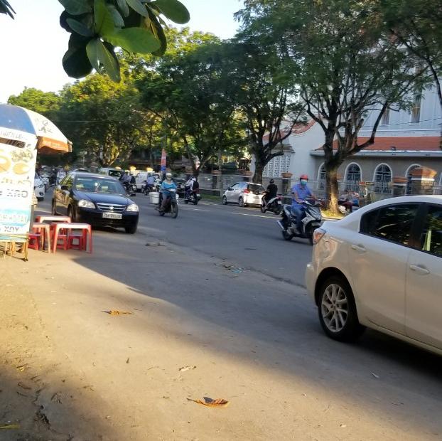 Bán nhanh lô đất kiệt ô tô 3.5m ngay trung tâm thành phố, thuộc đường Nguyễn Huệ