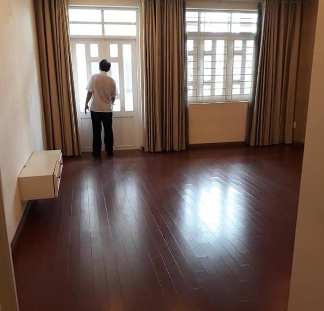 Bán nhà mới, đẹp Phan Đăng Lưu 6x10m, 4 tấm, 6PN, giá 5.6 tỷ