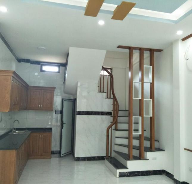 Bán nhà ngõ 305 Bạch Mai, Hai Bà Trưng, 40m2, 4 tầng cách phố 30m, giá 3,2 tỷ