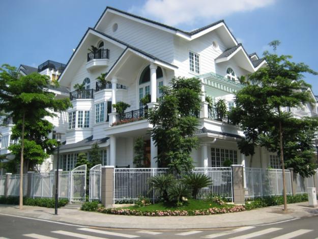 Cho thuê biệt thự tại Phú Mỹ Hưng DT 300m2 cho thuê giá 45 triệu/tháng. Call 0919 552 578.