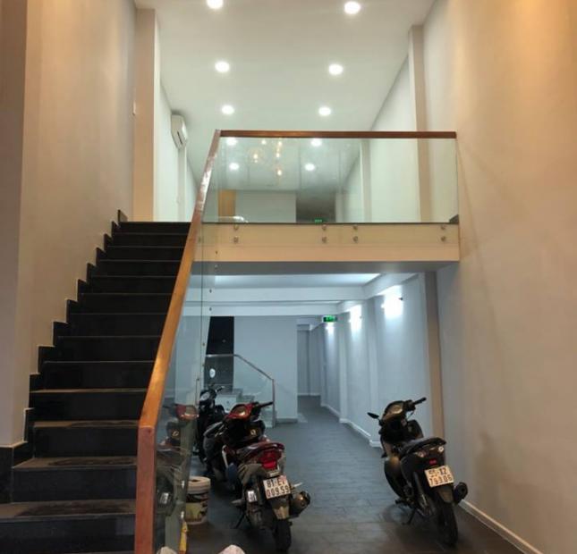 Tòa nhà văn phòng hạng C setup đầy đủ tại phố Quang Trung DT linh hoạt