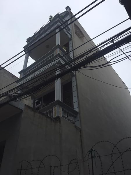 Cho thuê nhà ngõ ô tô Hoa Bằng ,dt 58m2x4 tầng