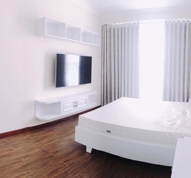 Căn hộ Kingston Phú Nhuận, 3 phòng ngủ đầy đủ tiện nghi y hình, DT: 119m2, giá 32tr/tháng