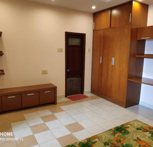 Bán căn hộ penthouse Khánh Hội 1, 125m2, Quận 4