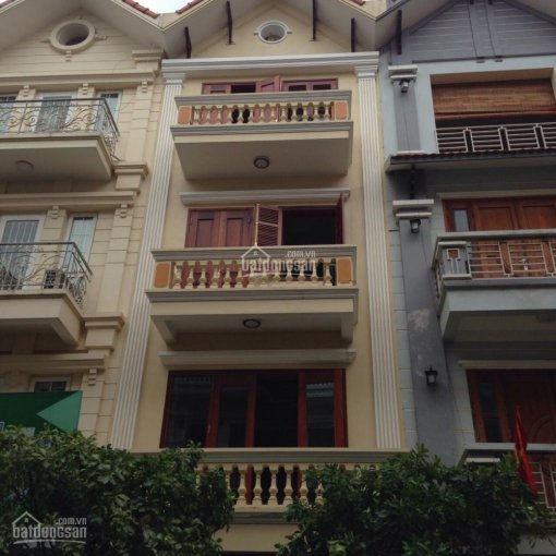 Cho thuê liền kề 6C Làng Việt kiều Châu Âu, nhà hoàn thiện đẹp, DT 70 m2 x 4.5 tầng