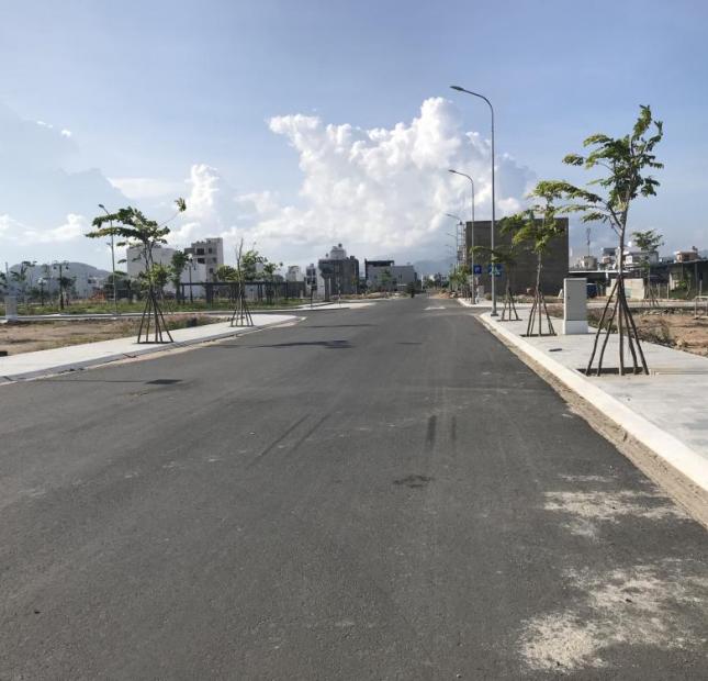 Cần bán lô đất xây nhà phường Phước Long Nha Trang, giá rẻ