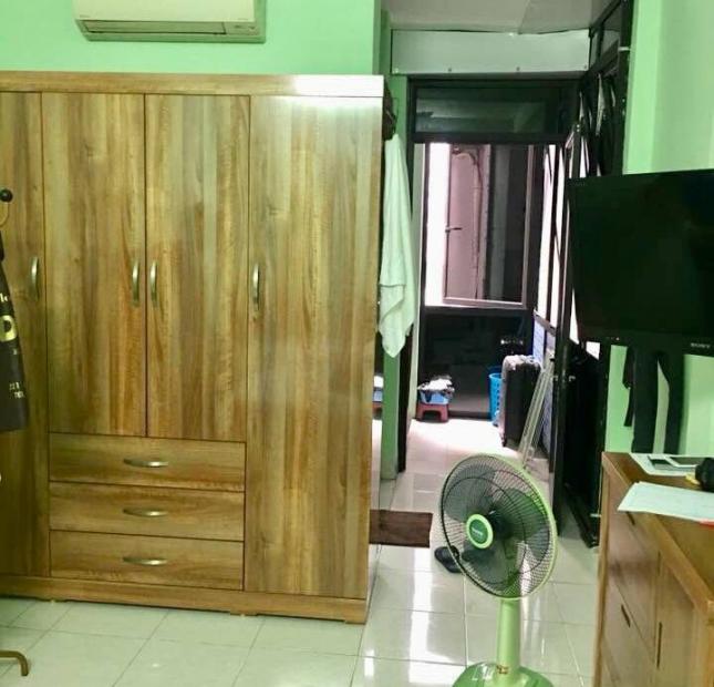 Bán nhà cách phố Hai Bà Trưng 30m, 6 tầng, khép kín, tiện làm Homestay, 3.6 tỷ.