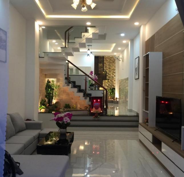 Bán nhà mặt chợ tiện kinh doanh Hà Huy Giáp, Q12, giá 3,85 tỷ, LH: 0937.322.711